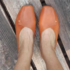 Handmade Retro Soft Leather Loafers Designers Flats For Women Brown/Gray Slip Ons Casual Leather Flats, Soft Loafers, Shoe Making, Flats For Women, Oxford Boots, Flats Online, Designer Flats, Brown Flats, Leather Flat Shoes