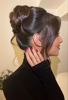 Trendy Bun, Hairstyles Pakistani, Wedding Hairs, Guest Hair, Bridesmaid Hair Makeup, Prom Hairstyles For Short Hair, Prom Hairstyles For Long Hair, Bun Hairstyle, בר מצווה