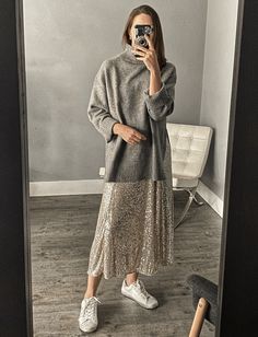 Sequin Skirt Outfits - 21 Ideas on How to Wear Sequin Skirts Sequins Midi Skirt Outfit, Sequin Midi Skirt Outfit Winter, Sequin Skirt Casual, Sequin Skirt Winter, Chic Sequined Skirt For Spring, Casual Sequin Outfit, Sequins Skirt Outfit, Sequin Long Skirt