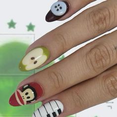 Funky Nail Art Almond, Summer Alt Nails, Enya Umanzor Nails, Paul Frank Aesthetic, Paul Frank Nails, Uno Nails, Paul Frank Outfit, Neapolitan Nails, Domo Nails