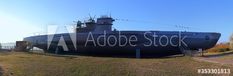 an image of a large boat in the grass