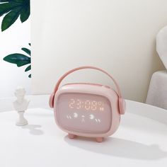 Uncover the versatile features of our digital LED alarm clock, model XR-MM-C2002, meticulously designed to cater to your ‍varied needs. It displays time accurately, coupled with a thermometer function and a luminescent display. Effortlessly⁢ set the‍ alarm, countdown, and calendar features to suit⁢ your routine. The ‌24-hour ‍indicator, along ‌with a ⁤week and month‌ display,⁢ empowers you to stay on top of your schedule.Boasting an inviting ​rectangular ⁣visual appeal, this clock has ‍a sleek thickness of 3mm or less, ensuring ⁣it adds a touch of charm to any room. Crafted ‌from durable ​ABS​ material,‌ it has a gleaming​ glass mirror and a PVC dial‍ that adds⁤ to its eye-catching aesthetics.This digital⁤ clock is⁣ available in​ refreshing shades of green, blue, ⁢and pink. It&apos;s suita Clock Sound, Birthday Gift For Boys, Light Alarm Clock, Kids Alarm Clock, Led Alarm Clock, Countdown Timer, Gift For Boys, Sleep Training, Kids Sleep