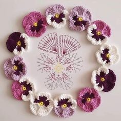 Hantverk Diy, Mode Crochet, Pola Amigurumi, Crocheted Flowers, Crochet Plant, Crochet Flower Tutorial, Crochet Flower Patterns, Crochet Diagram, Crochet Applique