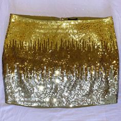 Gold Ombr Mini Skirt Y2k Vibes The Nanny Vibes Nwot Size: Small Style: 2054j202k155 Body: 100% Polyester Lining: 95% Polyester/5% Spandex Hand Wash Cold The Nanny, Sequin Mini Skirt, Embellished Skirt, White Peplum, Skirt Y2k, Micro Mini Skirt, Y2k Vibes, Skirt Trends, Sequin Mini Skirts