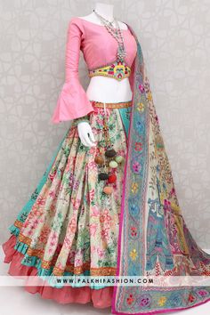 Designer Chaniya Choli, Pink Bell Sleeve Blouse, Palkhi Fashion, Desi Attire, Indian Outfits Lehenga, Navratri Chaniya Choli, Wedding Lehenga Designs, Lehnga Dress, Choli Designs