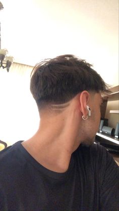 Boyfriend Haircut, Growing Hair Men, Taper Fade Short Hair, Fade Haircut Curly Hair, Fade Haircuts For Men, Best Fade Haircuts, Low Taper, Curly Hair Fade