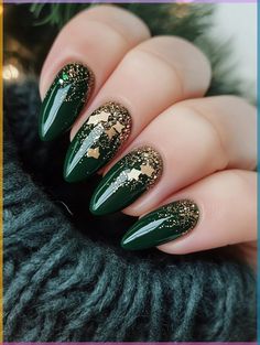 Unwrap a treasure trove of 28 dazzling green Christmas nail ideas! From subtle mint accents to bold emerald statements, find the perfect manicure to express your holiday spirit. Let your fingertips become a merry showcase of seasonal cheer at every winter gathering. Nail Inspo 2024 Winter, Nails Green Winter, Christmas Nails Chrome Green, Christmas Nail Trend 2024, Christmas Nails Green Glitter, Dark Green Xmas Nails, Winter Christmas Nails Green, Subtle Christmas Nails Green, Holiday Nail Inspiration