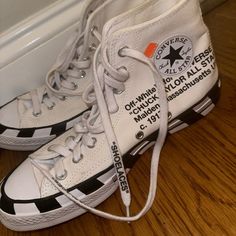 Size 10 White Sneakers For Spring, Designer White Sneakers For Spring, Converse Off White, Off White Converse, White Chucks, Converse Chuck Taylor White, Off White Shoes, Converse Chuck 70, White Converse