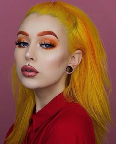 Orange Eyebrows, Glitter Eyebrows, Concert Makeup, Drag Make-up, Orange Makeup, Stage Makeup, Glitter Lips, Yellow Hair