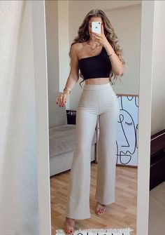 Chique Outfits, Looks Chic, Fancy Outfits, Komplette Outfits, White Pants, Teen Fashion Outfits, Elegant Outfit, Outfits Casuales, Cute Casual Outfits