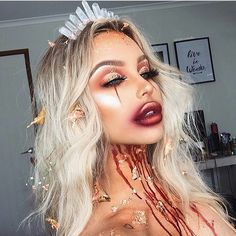 Scary Halloween Makeup Ideas, Fete Emo, Scary Halloween Makeup, Makeup Zombie, Halloween Make-up Looks, Holloween Makeup, Creepy Halloween Makeup, Cute Halloween Makeup