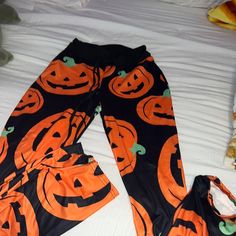 This Is Brand New And Was Still In The Bag. It Is A Size Small And They Are Straight Leg. There Is An Adjustable Waist Halloween Pajama Pants, Halloween Pajamas, Fall Time, Pj Pants, In The Bag, Halloween Women, Jack O, Pants Color, Black Orange