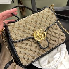 Luxury Gucci Bag Authentic Gucci Cross Body Bag, Bags Gucci, Gucci Bags, Cross Body Bag, Black Tan, Body Bag, Gucci Bag, Medium Size, Cross Body