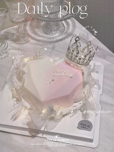 there is a cake with a crown on it