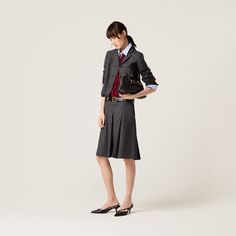 Tailored Collared Blouse For Work, Single Breasted Blouse For Work, Designer Collared Blouse For Workwear, Designer Collar Blouse For Work, Tailored Fall Blouse For Workwear, Elegant Workwear Blazer With Spread Collar, Elegant Spread Collar Blazer For Work, Elegant Blazer With Spread Collar For Work, Designer Fitted Blouse For Work