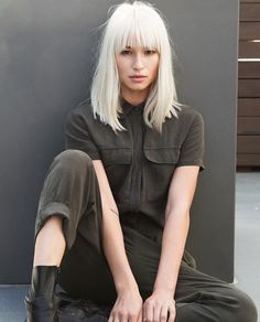 Long Bob Fringe Hairstyles, Hairstyle Color, 2023 Hair, Haircut Styles, Beautiful Hairstyles, Long Hair With Bangs, Haircut And Color, Platinum Blonde Hair, Hair Colours