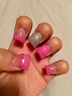 acrylic nails designs pink Matching Heart Nails, Pink Acrylic Nail Designs, Light Pink Acrylic Nails, Natural Nail Art, Glitter Nails Acrylic, Heart Nail Designs, Pink Glitter Nails, Nails Silver, Light Pink Nails