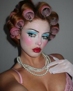 Preshower Makeup Ideas, Pre Shower Makeup Ideas, Drag Queen Makeup Looks, Preshower Makeup, Pre Shower Makeup, Val Makeup, Extravagant Makeup Looks, Campy Aesthetic, Drag Makeup Ideas