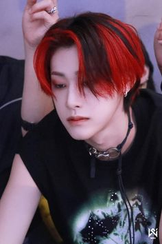 Red Hair Kpop, Yongha Wei, Characters With Red Hair, Dyed Hair Men, Beauty Life Hacks Videos, Beauty Life, Dyed Hair, Hair Inspo