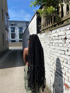 Jumbo Butterfly Locs Hairstyles, Butterfly Locks Long, Earthly Outfits, Realistic Faux Locs, Long Butterfly Locs, Long Faux Locs, Jumbo Faux Locs, Butterfly Locks, Faux Dreadlocks