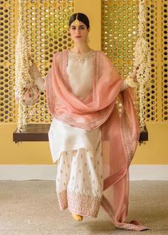 Eid Outfits Pakistani, Eid Day, Sana Javed, Pink Dupatta, Eid Outfit, Eid Outfits