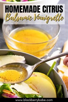 a photo of a spoonful of white balsamic dressing Citrus Balsamic Vinaigrette, White Balsamic Dressing, Vinaigrette Recipes Easy, Easy Dressing Recipe, Citrus Salad Dressing, White Balsamic Vinaigrette, Balsamic Vinaigrette Recipe