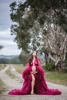 Introducing our exquisite collection of Boho-inspired maternity gowns, thoughtfully designed to make your maternity photoshoot a truly enchanting experience! 🌸✨ 👗 Elevate your Boho session with our stunning Boho dress, expertly crafted from the finest natural fabrics to ensure comfort and a seamless fit throughout your pregnancy journey. 📸 Capture the most beautiful moments with our curated selection of photo props, adding a touch of whimsy and charm to your maternity session. Your photographs will exude elegance and grace, reflecting the joy of this precious time in your life. 🤰 Embrace the ethereal beauty of our Vintage dress, a timeless piece that celebrates the essence of motherhood. Its delicate lace and flowing silhouette perfectly complement your radiant pregnancy glow. 🌿 At Ma Photo Shoot Maternity, Maternity Long Dress, Photography Dress, Pregnancy Journey, Maternity Gowns, Maternity Photoshoot, Maternity Session, Maternity Dress, Lace White Dress