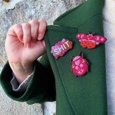 A precious brooch embroidered entirely by hand in cranberry. ✨ Butterfly and little heart insect design brooch ✨ Size: 6.5 x 3.5 cm ✨ Colours: pink, orange, red Insect Design, Love Butterfly, Butterfly Brooch, Brooches Handmade, Orange Red, Pink Orange, Cranberry, Size 6, Embroidery