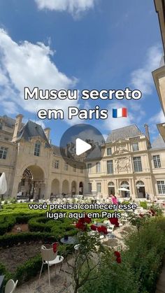 an image of a house with the words museum secreto en paris