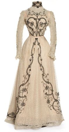 Pretty Dresses Casual, Embroidery Clothes, Evening Wear Dresses, Ideas Embroidery, Fashion Gowns