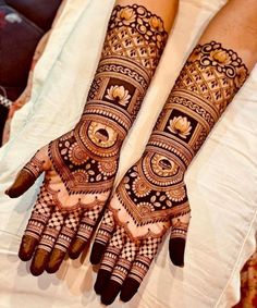 Bridal Mehndi Arabic Design Indian Mahendi Design Full Hand, Heavy Mahendi Designs, Sider Mehndi Design Full Hand, Sider Mahendi Design, Bridal Mehendi Designs Front Hands, Heavy Mehendi Designs For Hands, Mehendi For Bridesmaid, Bridesmaid Mehndi Designs