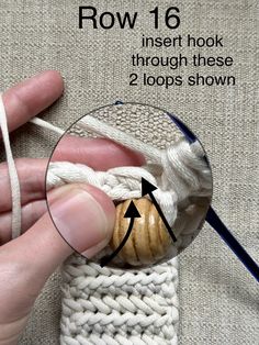 the instructions for how to crochet are shown in this video, with pictures showing how