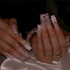 Long Fake Nails, Nail Jewels, Long Square Acrylic Nails, Henna Tattoos, Bling Acrylic Nails, Gem Nails