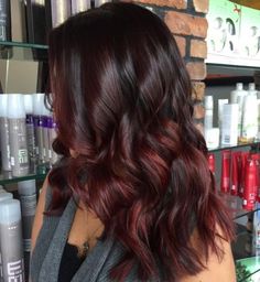 Deep Burgundy Hair, Burgundy Hair Dye, Burgundy Balayage, Wine Hair Color, Hair Dye Tips, Wine Hair, Brown Ombre Hair, Hair Color Burgundy, Red Brown Hair