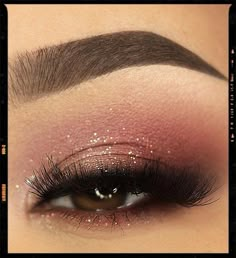 Makeup Looks Inspiration - Eye Makeup Makeup Looks Soft, Make Up Yeux, Rosa Make-up, Brown Makeup Looks, Party Eye Makeup