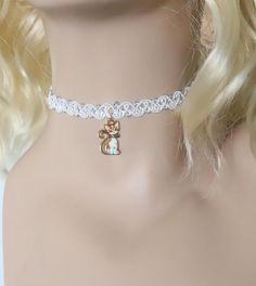 Waiting for you white choker with kitty charm Accesorios Aesthetic, White Lace Choker, Summer Choker, Cool Neon Signs, Ulzzang Style, White Choker, Lace Choker, Lace Bands, Wardrobe Planning