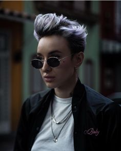 Short Lesbian Haircut, Lesbian Haircut Short, Genderfluid Hairstyles, Pixie 2023, Transition Hairstyles