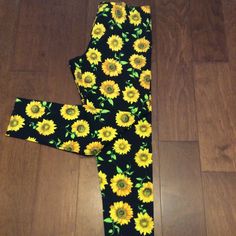 Sunflower Burst Leggingssize Xl Yellow Floral Print Cotton Pants, Fitted Yellow Floral Print Pants, Fitted Printed Yellow Bottoms, Yellow Printed Fitted Bottoms, Fitted Yellow Printed Bottoms, Yellow Fitted Leggings For Spring, Fitted Yellow Leggings For Spring, Yellow Fitted Casual Leggings, Santa Pajamas