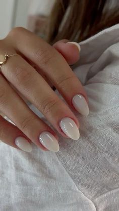 White Gel Almond Nails, Short Beige Acrylic Nails, Neutral Almond Nails Winter, Nail Inspo Dip Powder Almond, Cute Clean Girl Nails, Sns Extensions Nails, Classy Clean Nails, Hoco Nail Ideas Black, White Neutral Nails