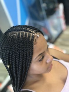 Disco Party Hairstyles Short, Tsireya Braids, Raster Braids Styles Long, Braids For Thinning Hair Black Women, Tsireya Hairstyle, Tsireya Hair, Layered Cornrows, Canerow Hairstyles, Weave Hairstyles Braided