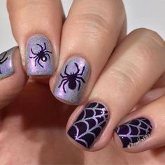 🎃 Get ready to spookify your nails this Halloween with these wickedly cute designs! 💅🏼 From creepy crawly spiders to ghostly ghouls, these nail art ideas will have you howling with delight. #HalloweenNails #NailArt #SpookySeason #TrickOrTreatYoSelf #GhoulishGlam #WitchyVibes #Boo-tifulNails #FangtasticManicure #NailGoals #HalloweenHype 🕷️👻🎃 Spooky Ideas, Holloween Nails, Unghie Nail Art, Nail Vinyls, Cute Halloween Nails, Super Nails, Nails Simple, Halloween Nail