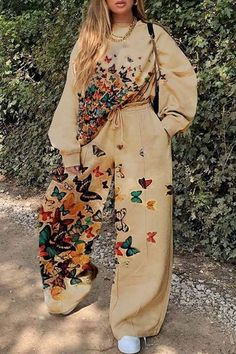 Mode Prints, Outfit Oversize, Printed Wide Leg Pants, Tracksuit Women, Christmas Fashion, Casual Sets, Mode Inspiration, Print Pullover, Streetwear Outfit