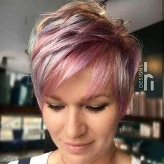 White Hair With Color Streaks, Hot Pixie Haircut, Edgy Hair Color Ideas For Short Hair, Kratka Kosa, Asymmetrical Haircuts, Biggby Coffee, Pixie Cut Hairstyles, Cute Pixie Haircuts, Pixie Haircuts For Women