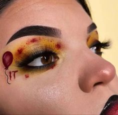 Spooky Eye Makeup, Spring Eyeshadow Looks, Liner Halloween, Fun Eyeliner, Spring Eyeshadow, Halloween Eyeshadow, Halloween Glam