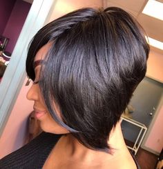 Bob Haircuts For Black Women, Black Hair Short Cuts, Haircuts For Black Women, Long Shag Haircut, Stacked Bob, Haircuts For Women Over 50, Haute Hair