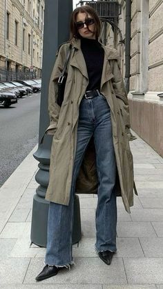 Trenchcoat Style, 2023 Outfits, Trench Coat Outfit, Cozy Vibes, Coat Outfits, Thessaloniki