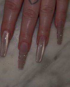 Jelly Gel Nails Design, Cat Eye Nails Aesthetic, Cat Eye Acrylic Nails Coffin, Cat Eye Press On Nails, Silver Cateye Nail, Nude Cateye Nail, Cateyes Nails Design, Cateyes Nails, Wet Nails