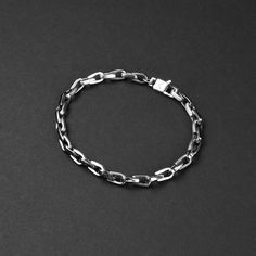 This men's Horseshoe Link Chain Bracelet is an unique addition to your collection. Wear alone or stack with other bracelets. This men's bracelet is waterproof, tarnish proof and hypoallergenic - no green skin! Men's wrist sizes from 7 to 7.5 inches in circumference are perfect for this bracelet. 5mm chain Bracelet length 8.25 inches Made of stainless steel Learn how to measure your wrist here: https://www.youtube.com/watch?v=ypiuua7PR8o ► International orders are subject to tax/duty fees. This i Mens Chain, Mens Chain Bracelet, Green Skin, Link Chain Bracelet, Men's Bracelet, Chains For Men, Ring Box, Steel Bracelet, Chain Link Bracelet