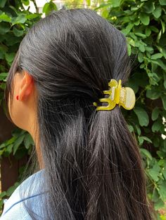 Editor's NoteThis accessory will complete your daily outlook- Mini Hair Clip- Lightweight and comfortable fit- Kitche and retro mood- Unique and ethnic summer lookMeasurements (in.)One Size - 1.7in.Composition & Care - Celluloid- Avoid humid and heatDesigner- by LOVE ME MONSTER Mini Hair Clip, Love Me, Summer Looks, Hair Clip, Hair Clips, Hair Makeup, Comfort Fit, Composition, Hair Accessories