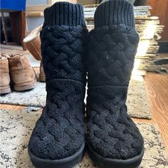 Never Worn Before. Bought A Size Too Big So Never Worn Before. In Perfect Condition. They No Longer Make This Boot. Accepting Offers Casual Wool Boots With Round Toe, Shoes Ugg, Ugg Black, Cable Knit Sweater, Womens Uggs, Ugg Shoes, Cable Knit, Knit Sweater, Cable